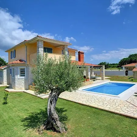 Golubovo Vila Mednjan